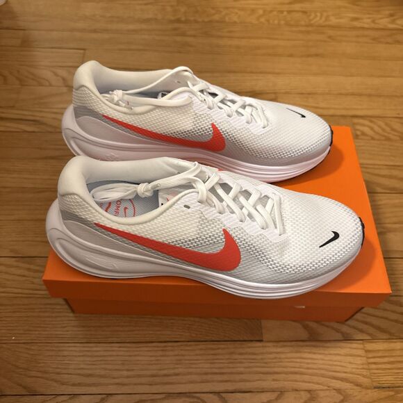 Nike Revolution 8 White Bright Crimson Size 10.5 New NIB main image 6